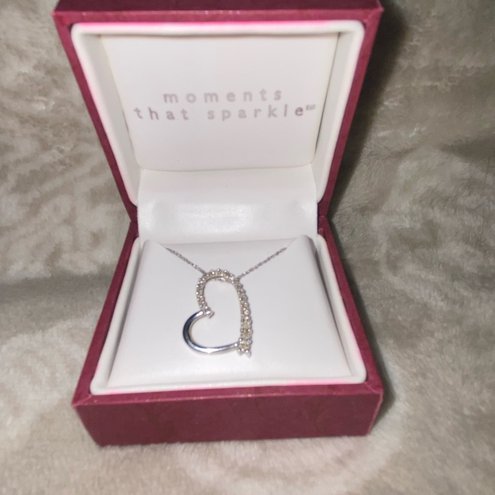 Helzberg diamonds cascading heart necklace